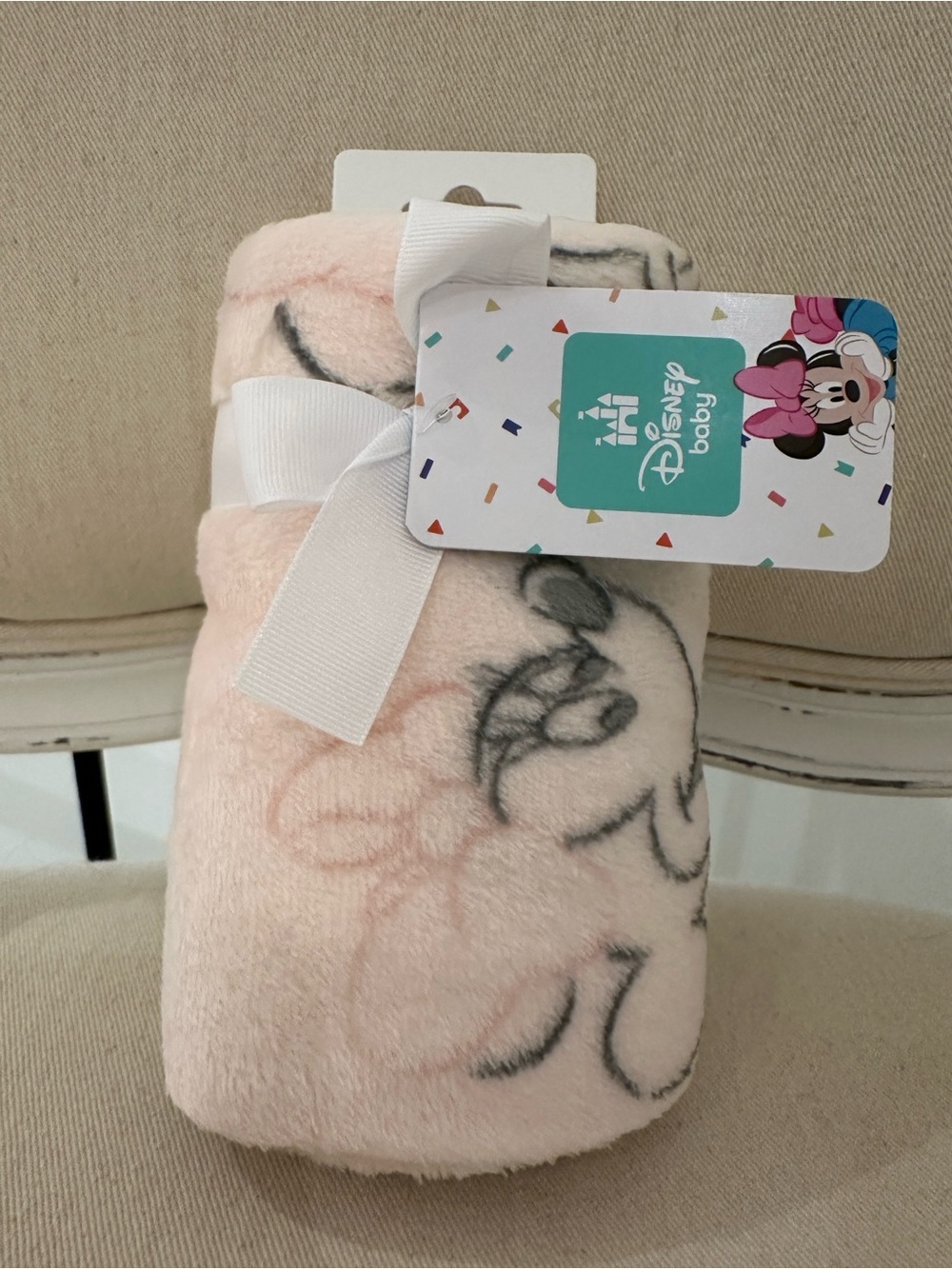 🤍 NWT Soft Plush Disney Minnie Mouse Allover Sketch Print Baby Girl Blanket